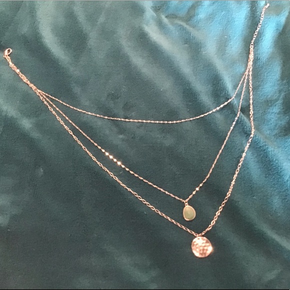 Silver-tone green stone and disk layered necklace - Picture 4 of 4